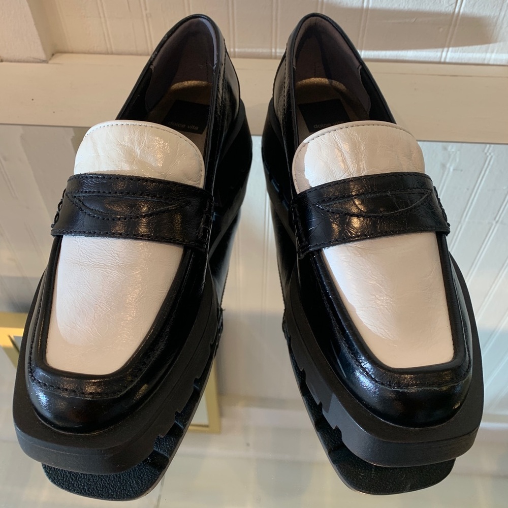 SOLD OUT ——— DOLCE VITA! BNIB two-tone, lug-sole penny loafers